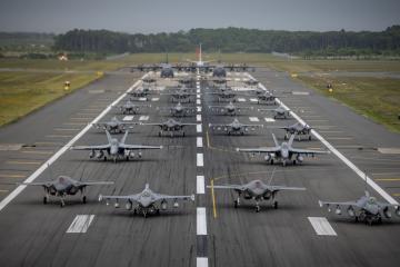 世俱杯改制-一剑封喉！爱德华兹逆天改命，森林狼撕裂独行侠防线展露超巨本色