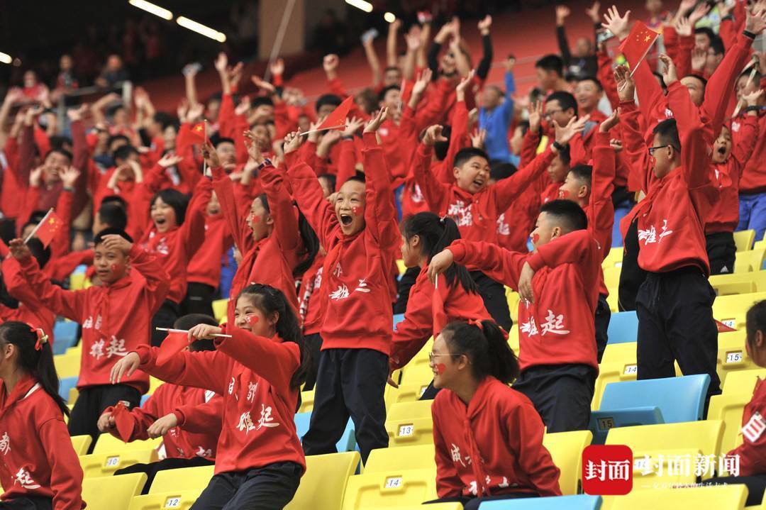 世俱杯2025-包含北京队夺得胜利,引发球迷狂热欢呼的词条