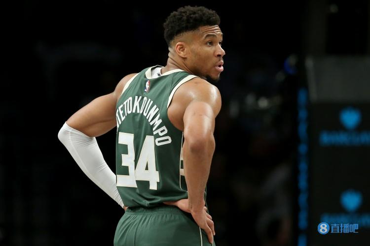 世俱杯改制-雄鹿大胜活塞，字母哥霸气表现砍下35分的简单介绍