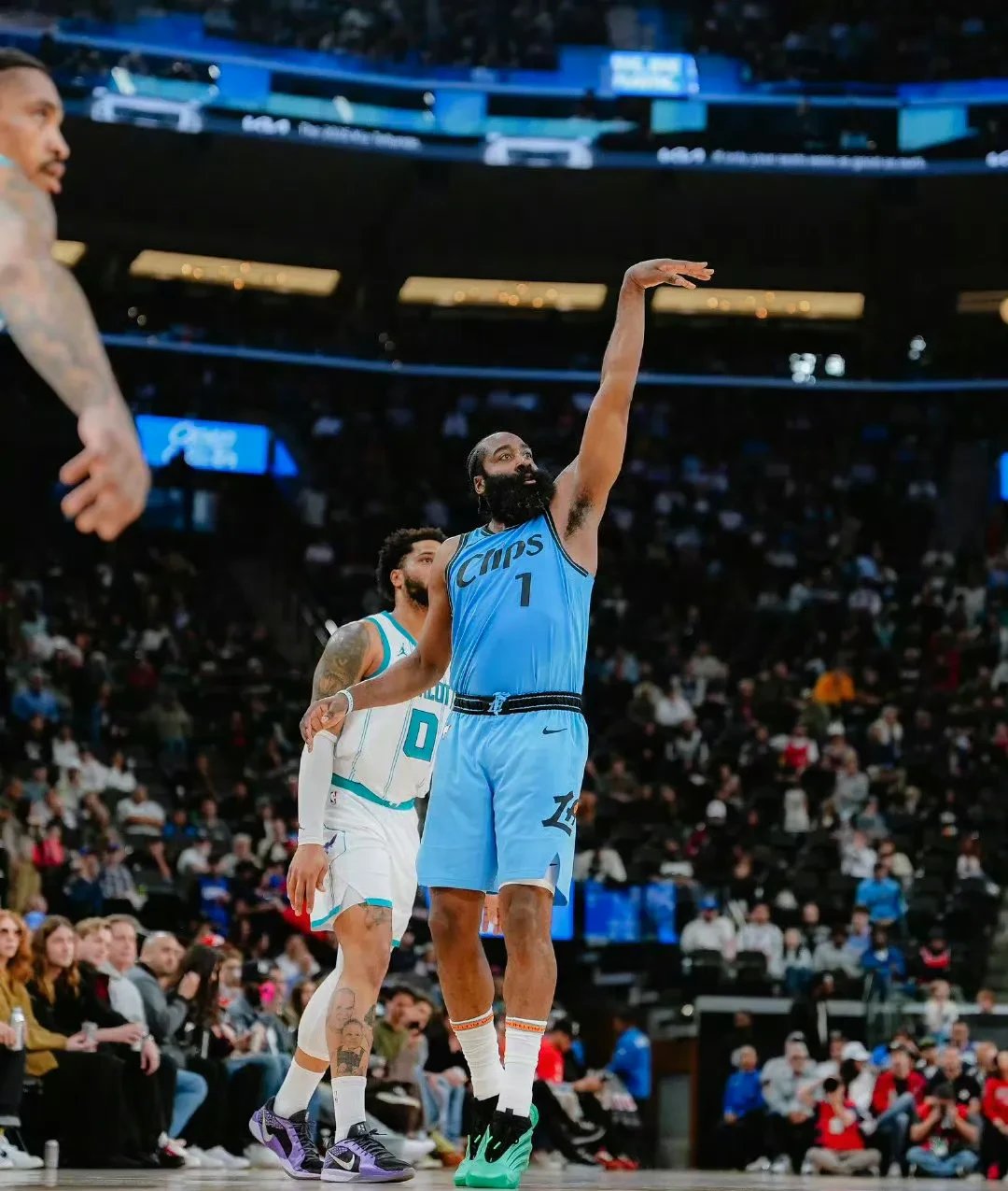 世俱杯决赛-快船不敌凯尔特人,遗憾告负