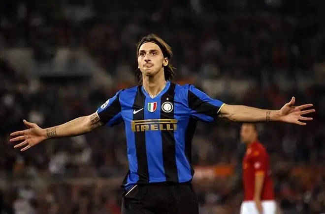 世俱杯参赛资格-土耳其险胜巴萨，伊布惊艳四座