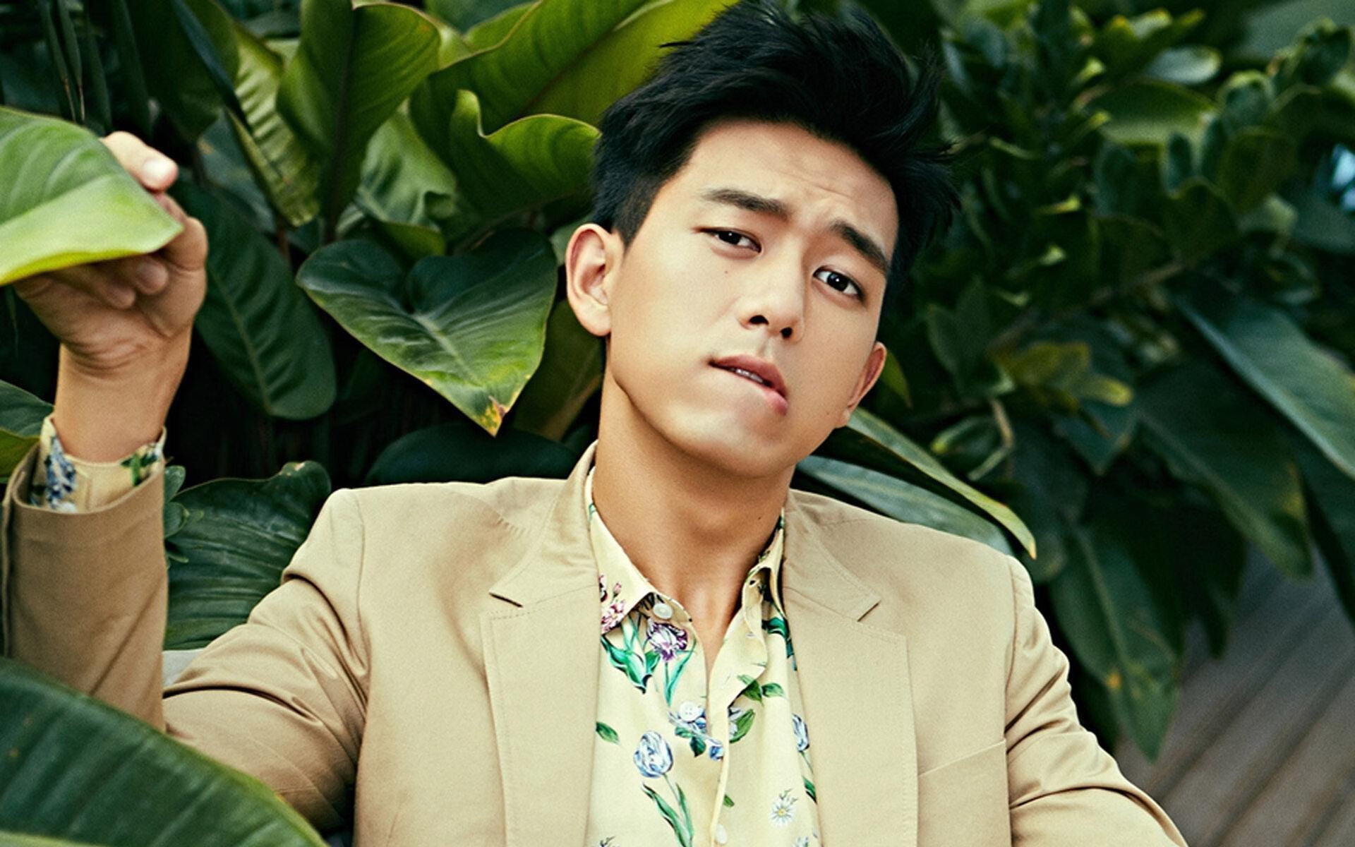 世俱杯参赛资格-突尼斯全面压制里昂，加维在焦点战证明自己